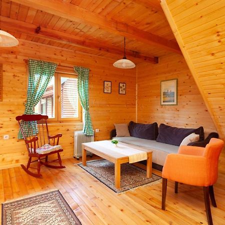 Family Lux Apartments Жабляк Экстерьер фото