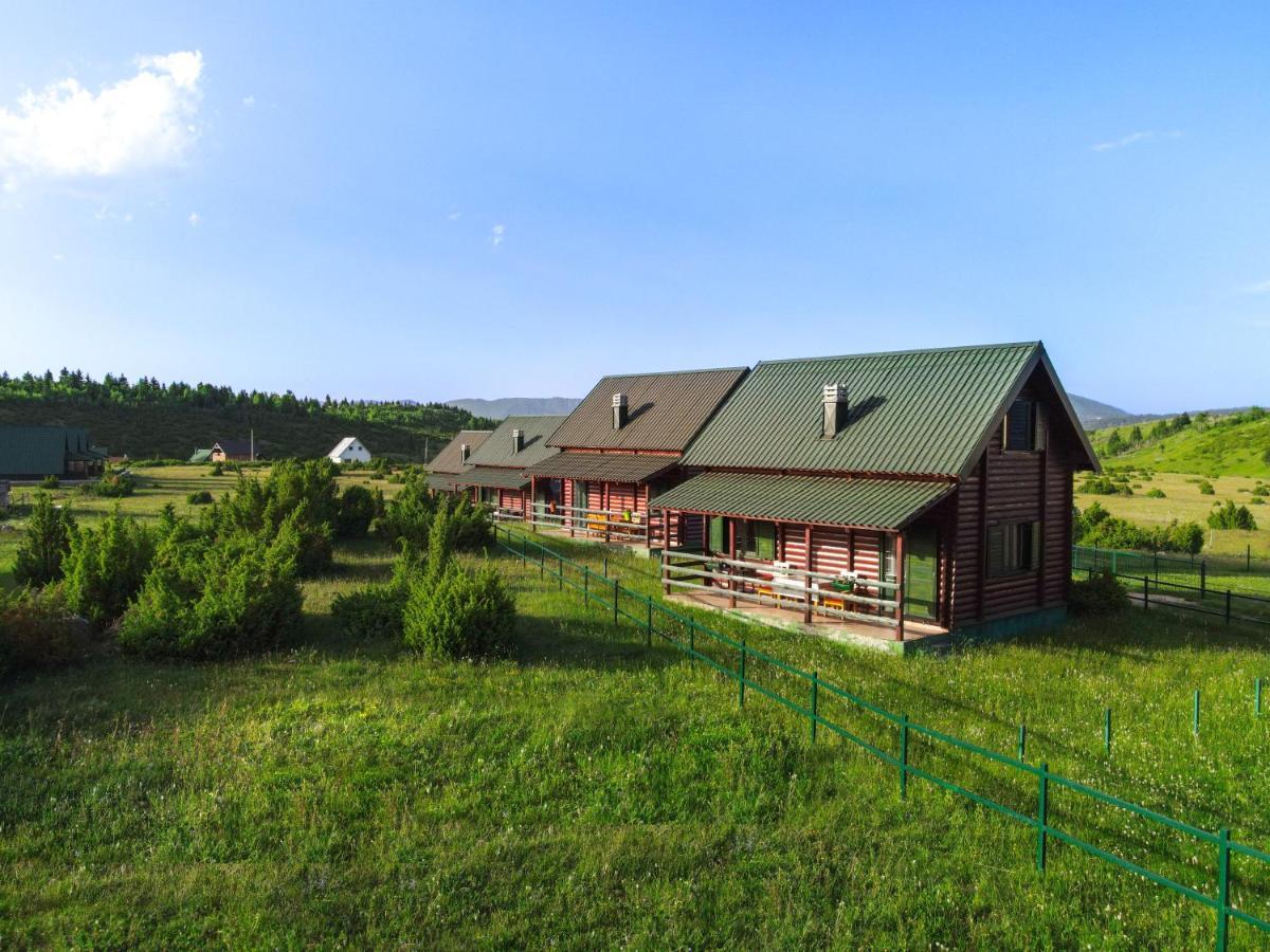Family Lux Apartments Жабляк Экстерьер фото