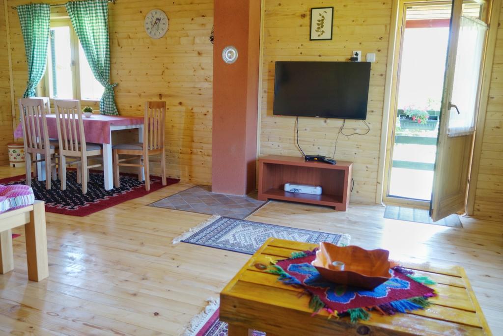 Family Lux Apartments Жабляк Экстерьер фото